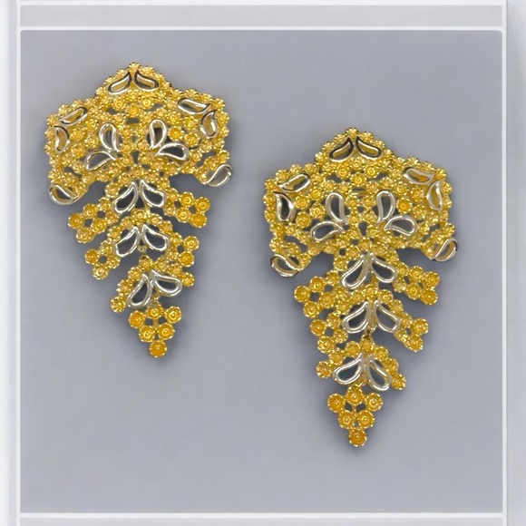 Vintage Gold Plated Articulated Dangling Floral Brooch Set - Picture 6 of 6